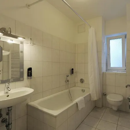 3qf Music Studio Homestay Frankfurt am Main